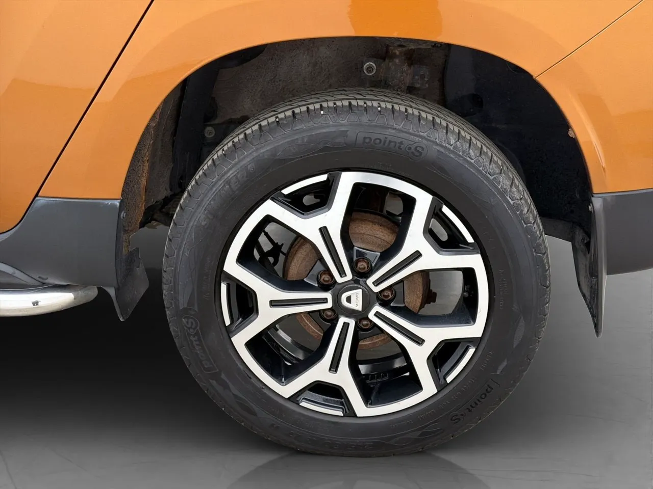Vehicle image 23
