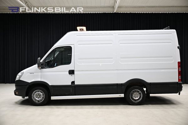 Iveco Daily 126HK Servicebil|Inredd|Drag|Värmare|3.5ton-dragvikt - 2013