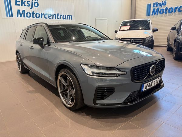 Volvo V60 Recharge T6 AWD Geartronic Plus Dark *SoV Hjul* - 2023