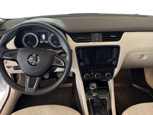 Skoda Octavia bild 8