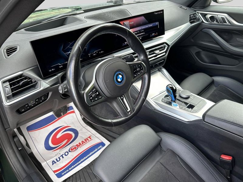 BMW i4 bild 10