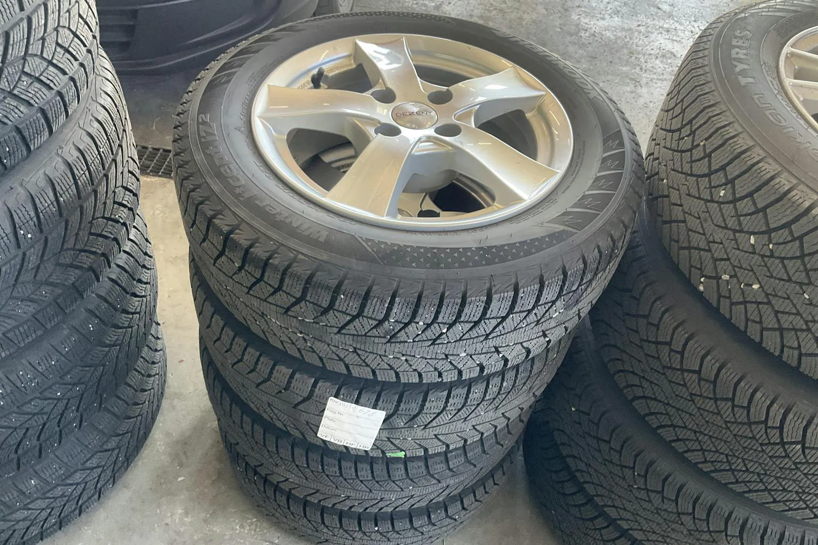 Vehicle image 11