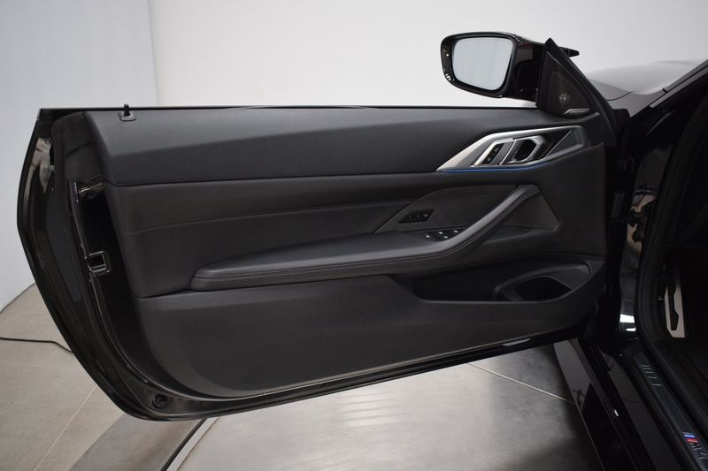 BMW M4 bild 15