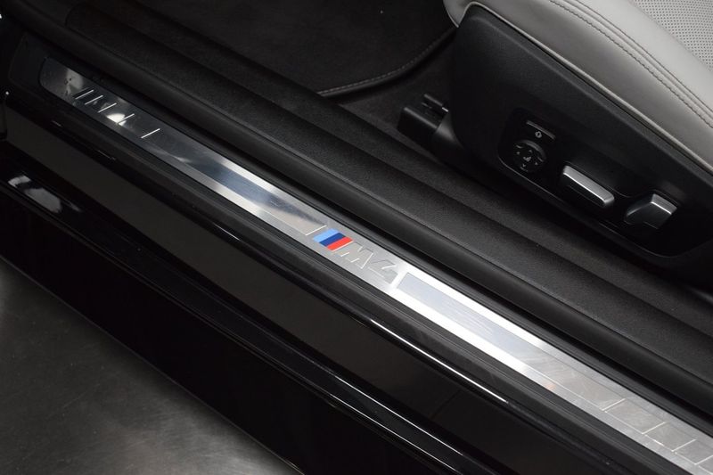 BMW M4 bild 16