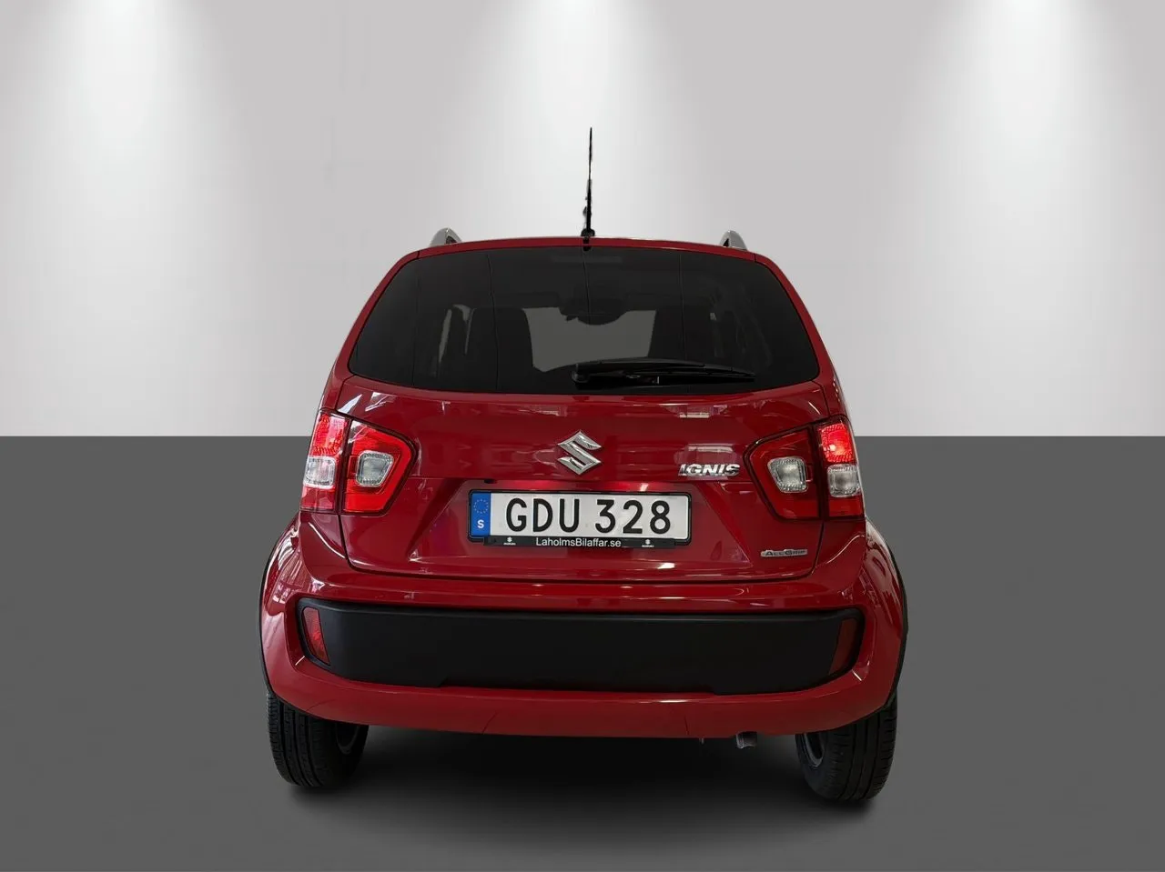 Vehicle image 5