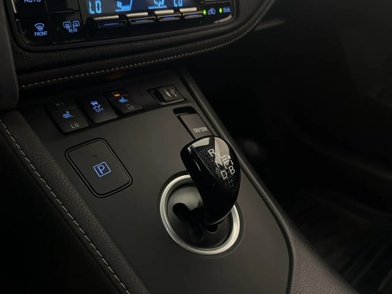 Vehicle image 21