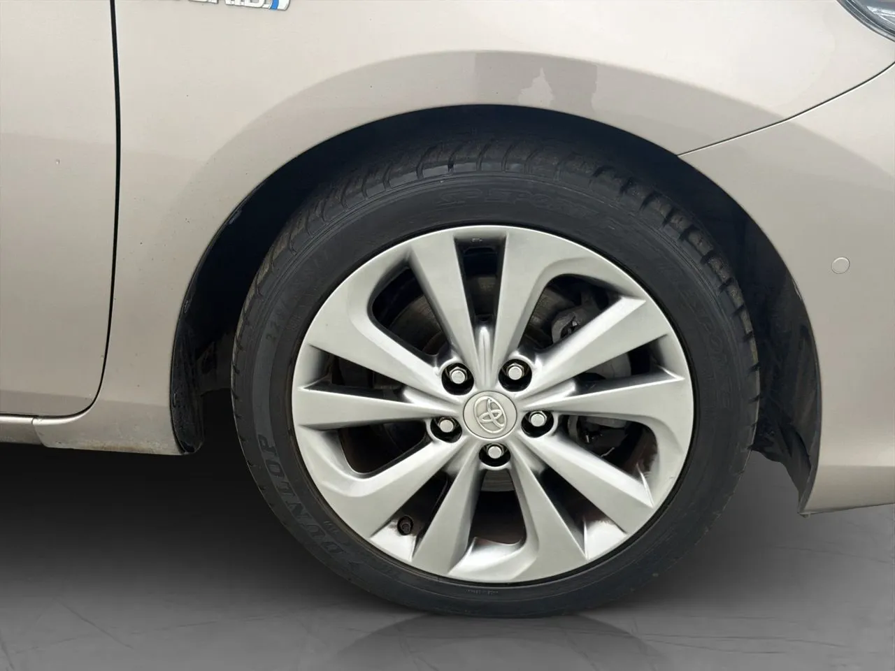 Vehicle image 30