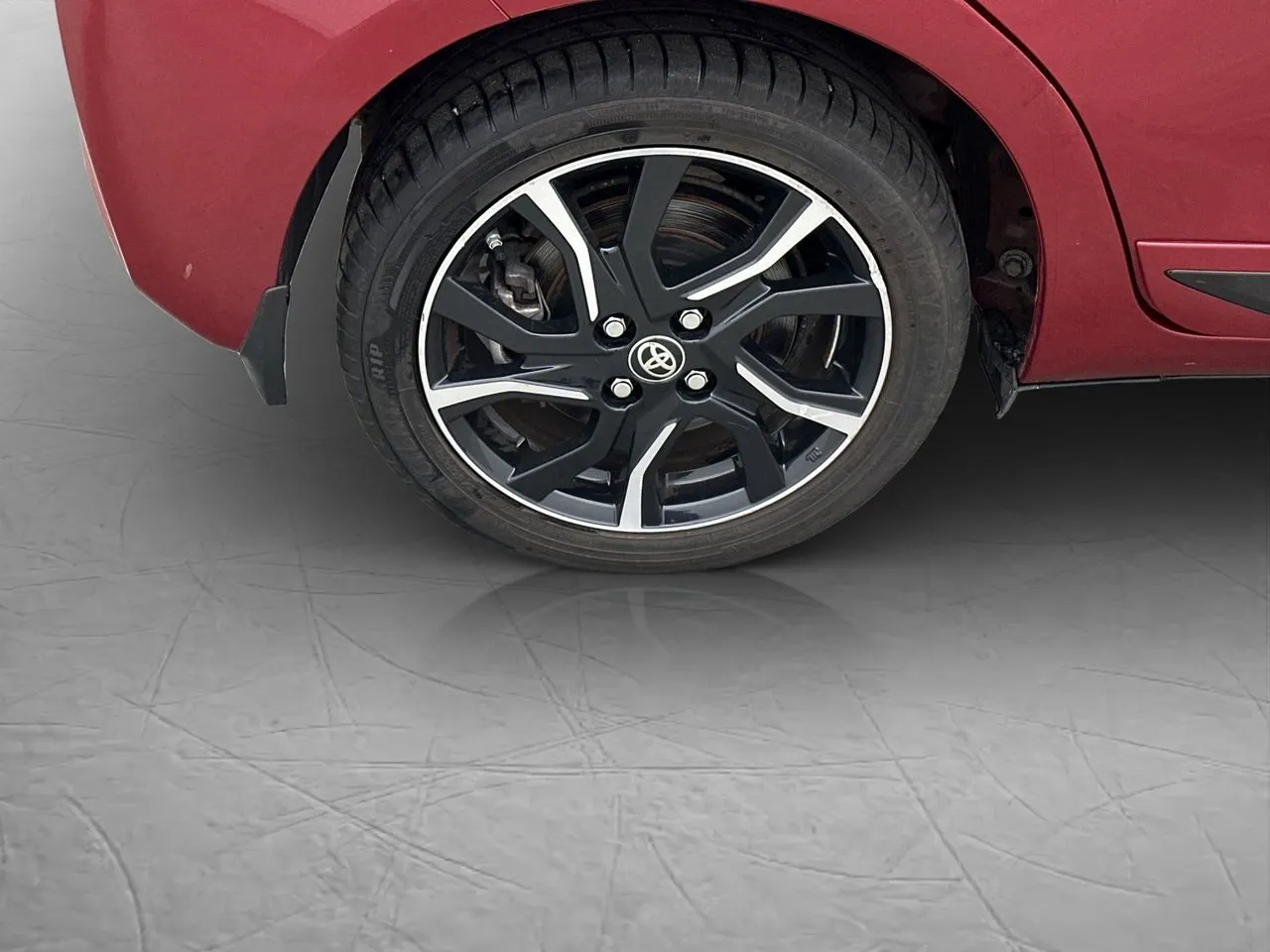 Vehicle image 20