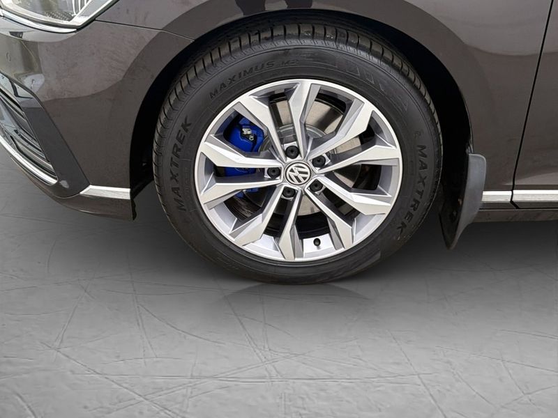 Volkswagen Passat bild 25