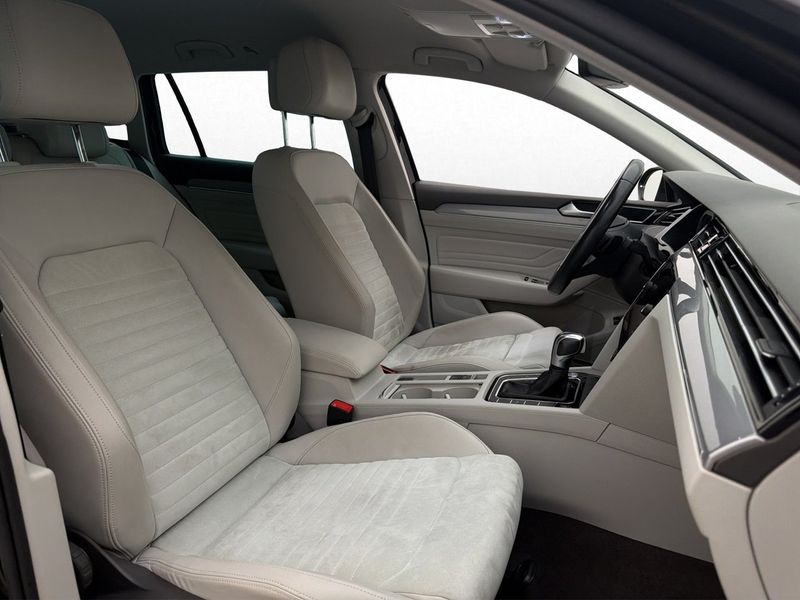 Volkswagen Passat bild 23