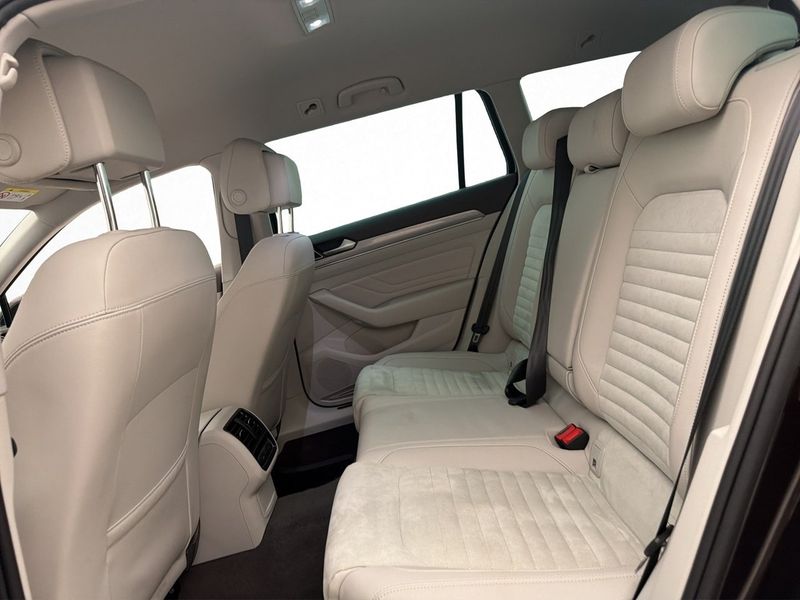 Volkswagen Passat bild 24