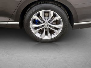 Volkswagen Passat bild 26