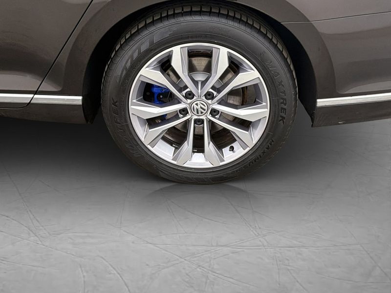 Volkswagen Passat bild 26