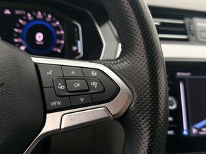 Volkswagen Passat bild 16