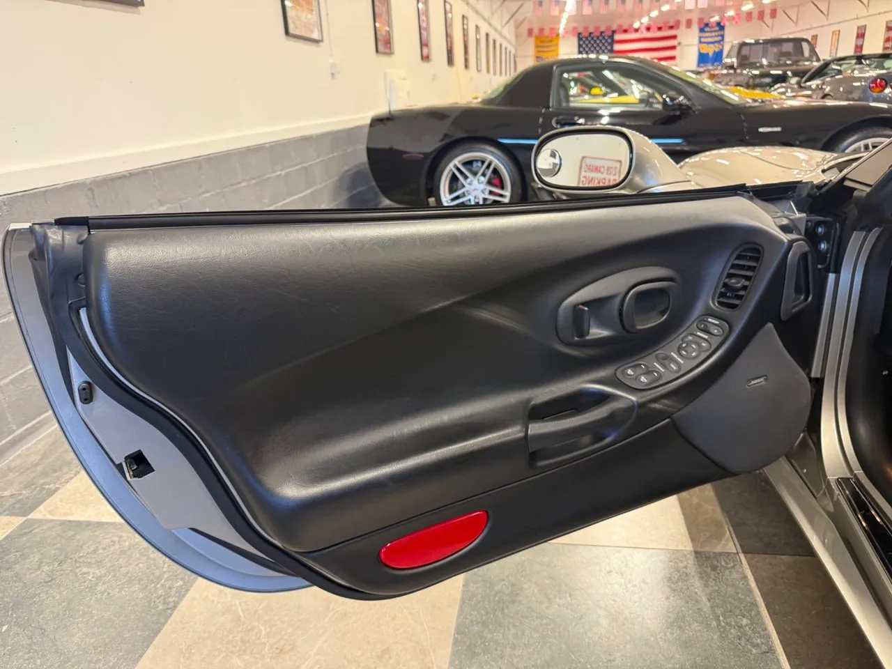 Vehicle image 30