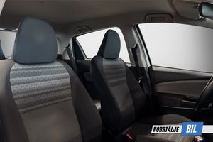 Toyota Yaris bild 12