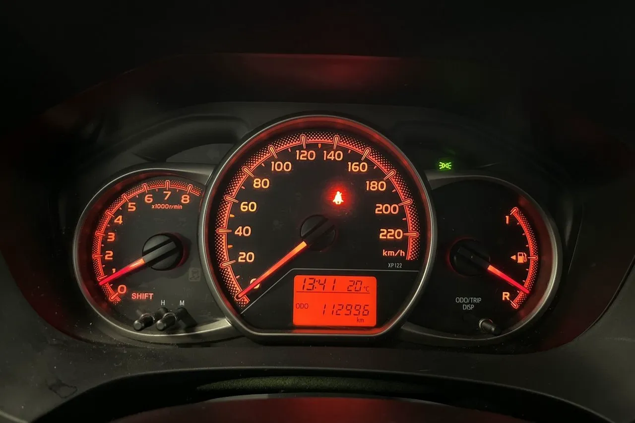 Vehicle image 13