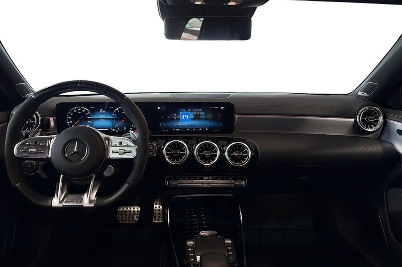 Mercedes A45 AMG bild 8