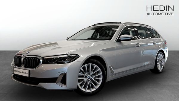 BMW 530 D d xDrive Touring Luxury Line Pano DAP Komfortstol 4-zon - 2021