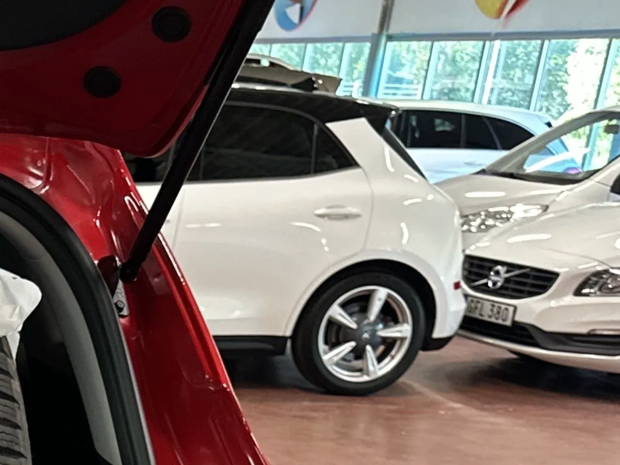 Vehicle image 8