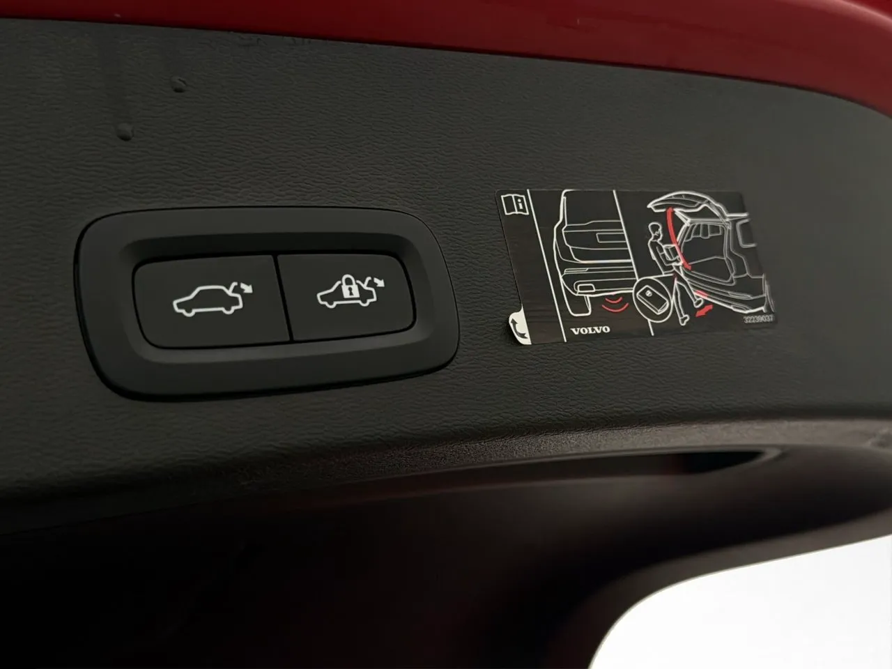 Vehicle image 32