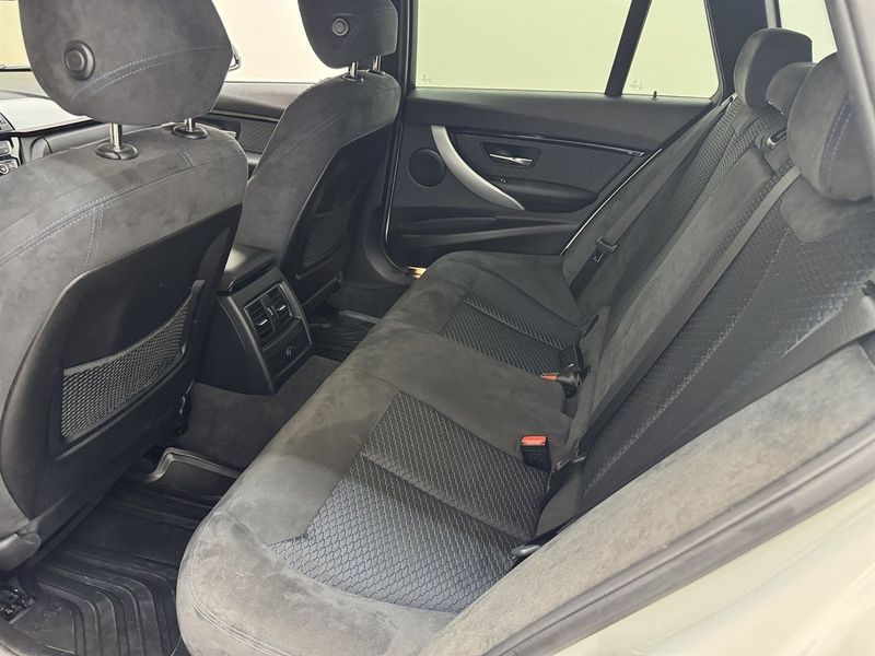 BMW 320 bild 17