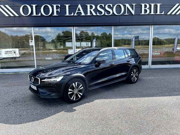 Volvo V60 Cross Country B4 AWD Advanced Navi P Edition. VOC/Elbaklucka/Värmare - 2022