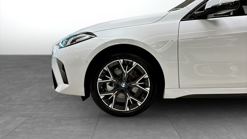 BMW 120 bild 9