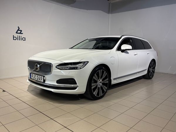 Volvo V90 Recharge T6 Core Edition | Dragkrok | - 2023