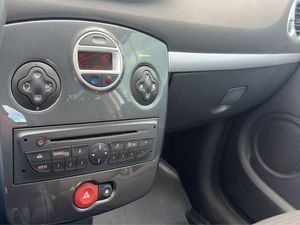Renault Clio bild 17