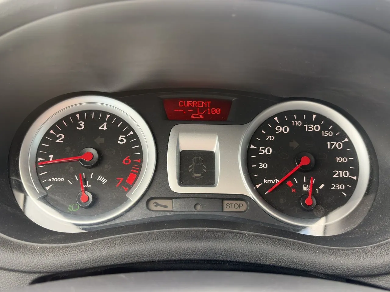 Vehicle image 14