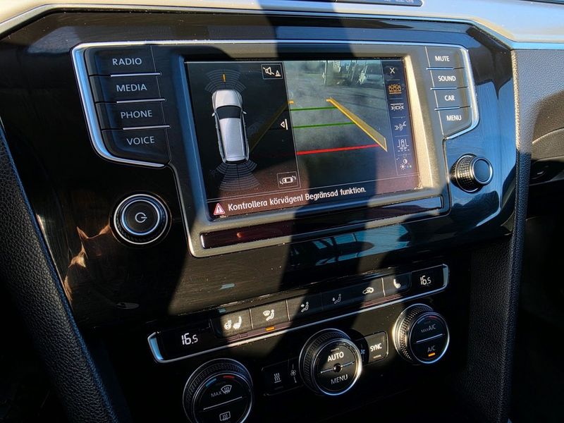 Volkswagen Passat bild 17