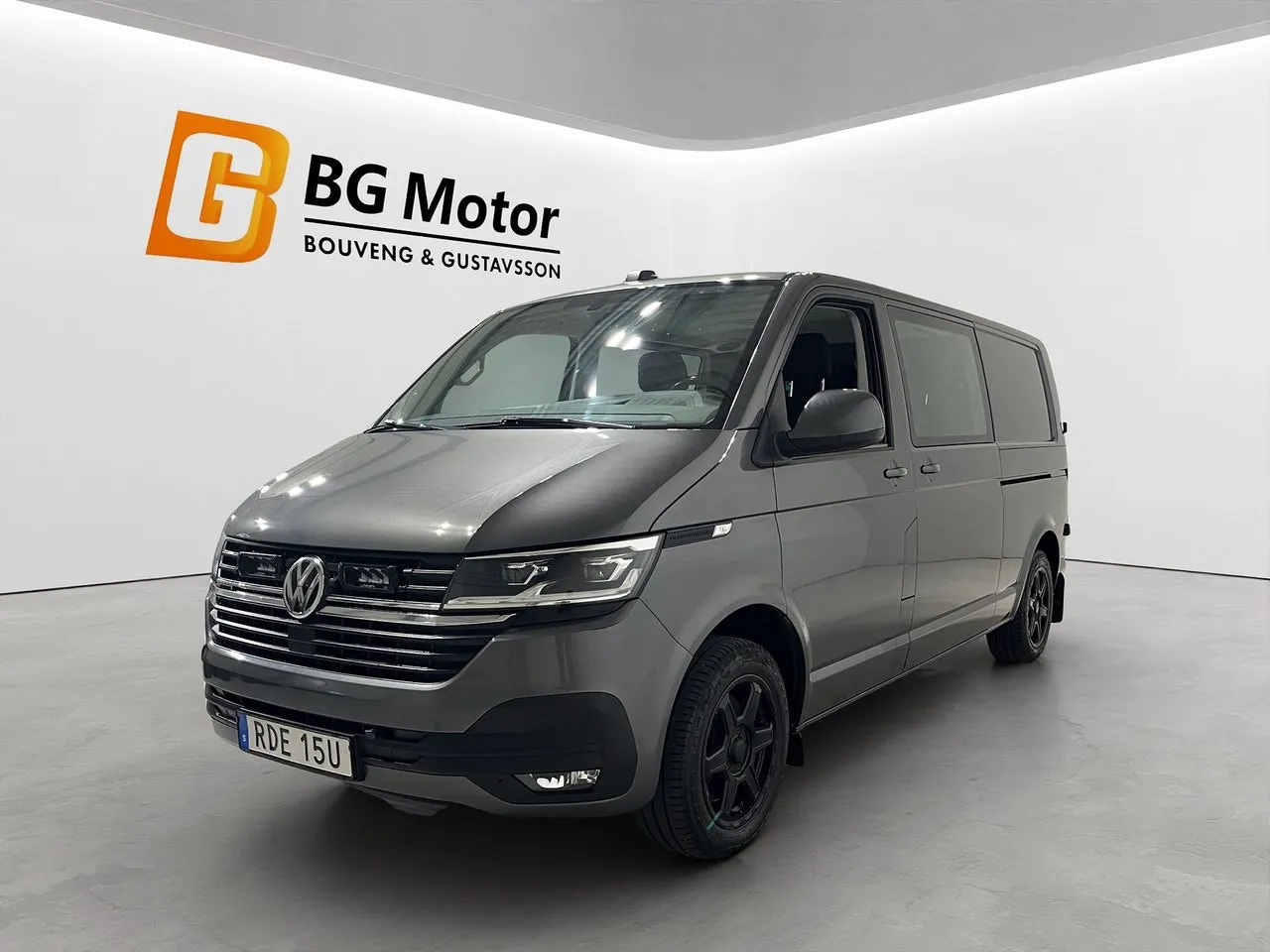 Vehicle image 7