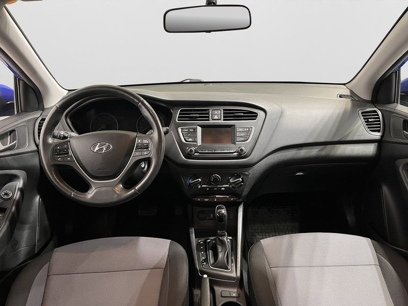 Hyundai i20 bild 12