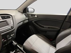 Hyundai i20 bild 15