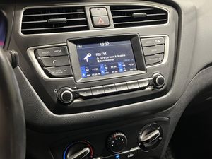 Hyundai i20 bild 17