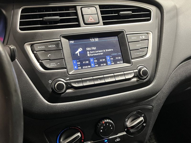 Hyundai i20 bild 17