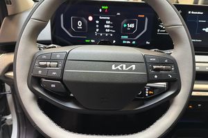 Kia EV4 bild 8