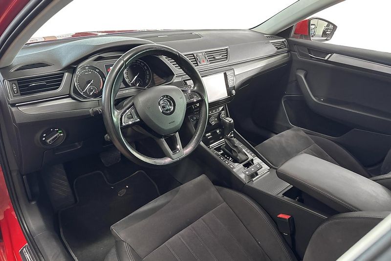 Skoda Superb bild 8