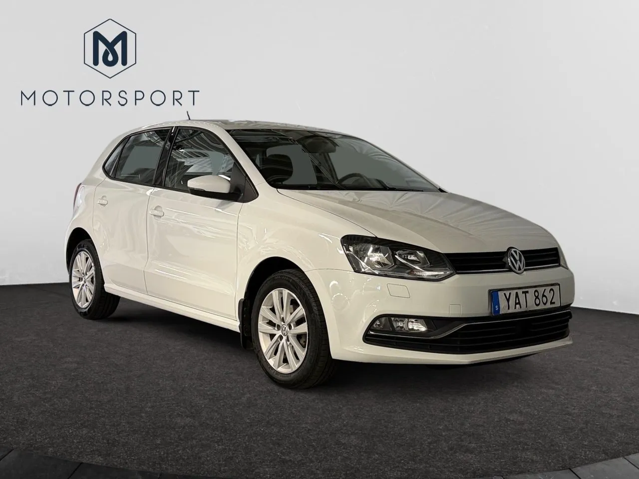 Vehicle image 7