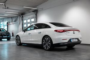 Mercedes EQE350 bild 2
