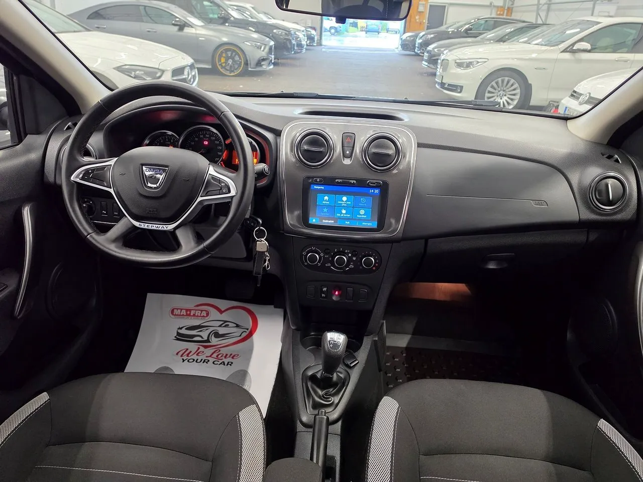 Vehicle image 10