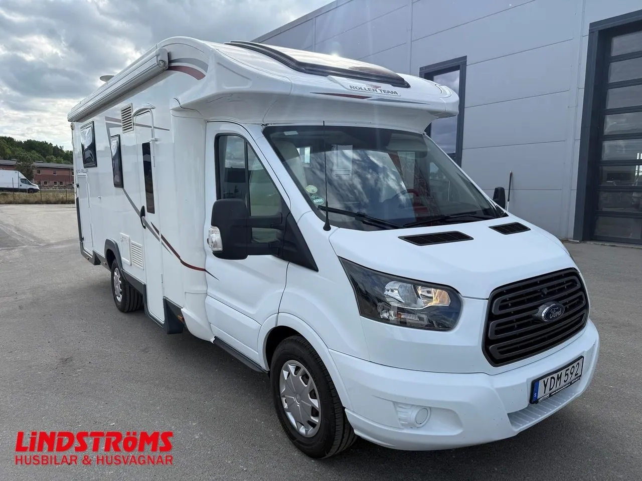 Vehicle image 20