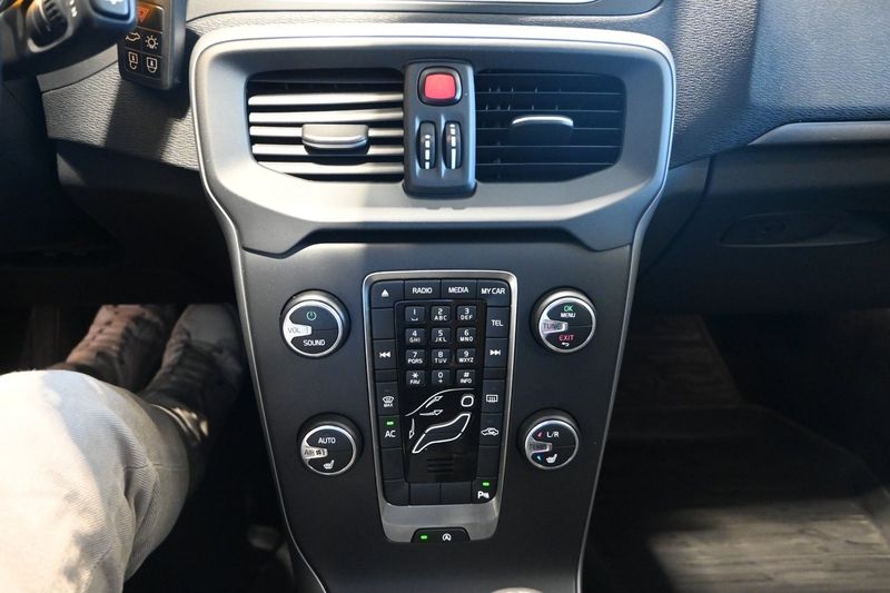 Volvo V40 bild 16