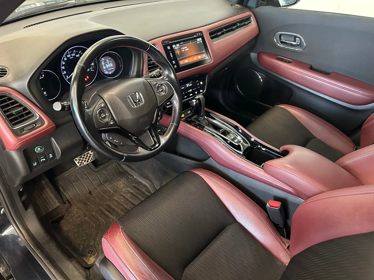 Vehicle image 9