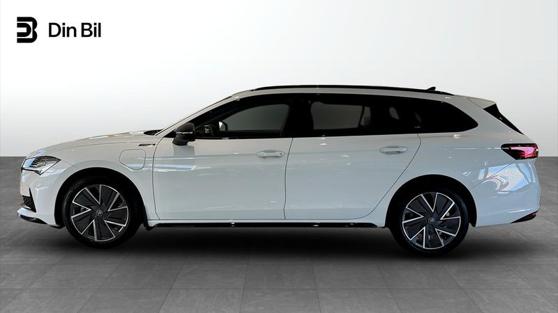 Skoda Superb bild 2