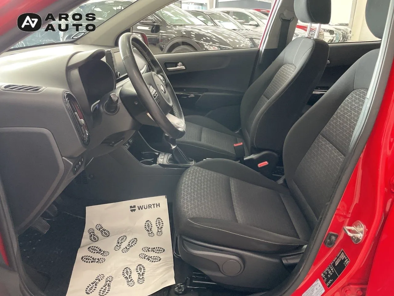 Vehicle image 7