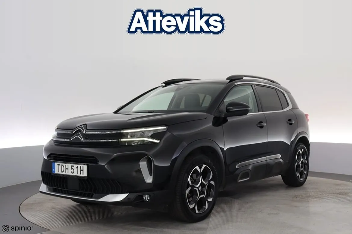 Vehicle image 18