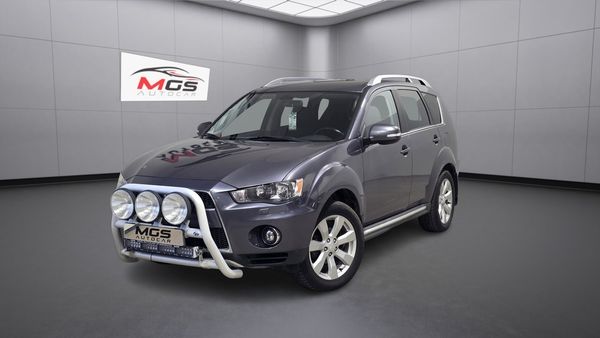 Mitsubishi Outlander 5-seater 2.4 MIVEC 4WD FlexiFuel 10105 mil 1-Ägare - 2010