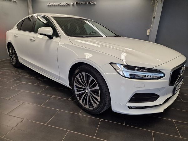 Volvo S90 T4 Aut Momentum Advanced Edition / Navi / Drag - 2020